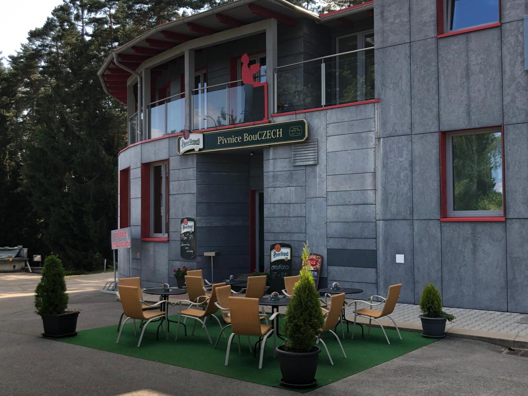 Hotel Bouczech Lipno nad Vltavou Bagian luar foto