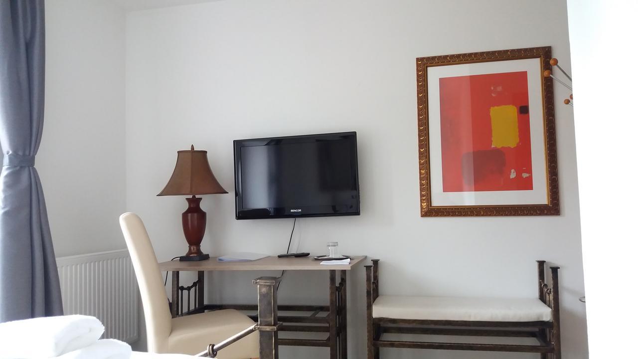 Hotel Bouczech Lipno nad Vltavou Bagian luar foto