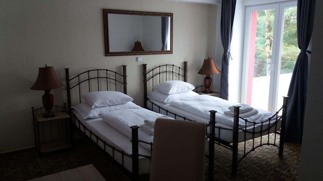 Hotel Bouczech Lipno nad Vltavou Bagian luar foto