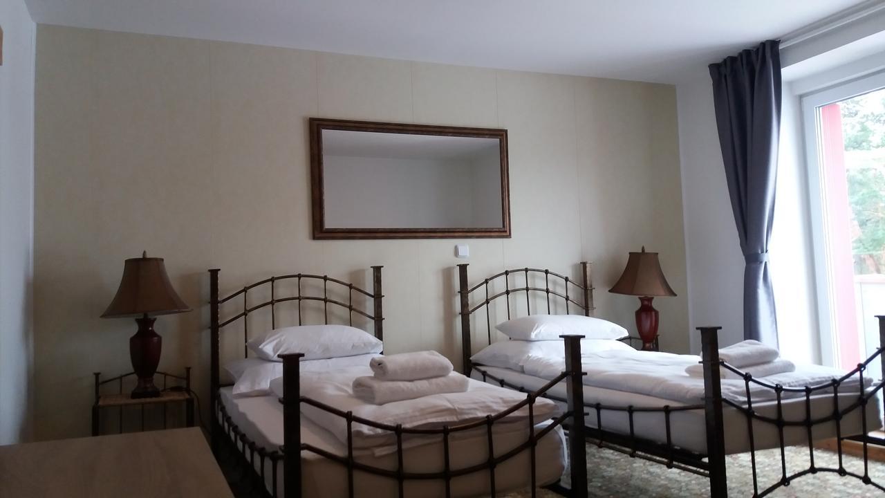 Hotel Bouczech Lipno nad Vltavou Bagian luar foto