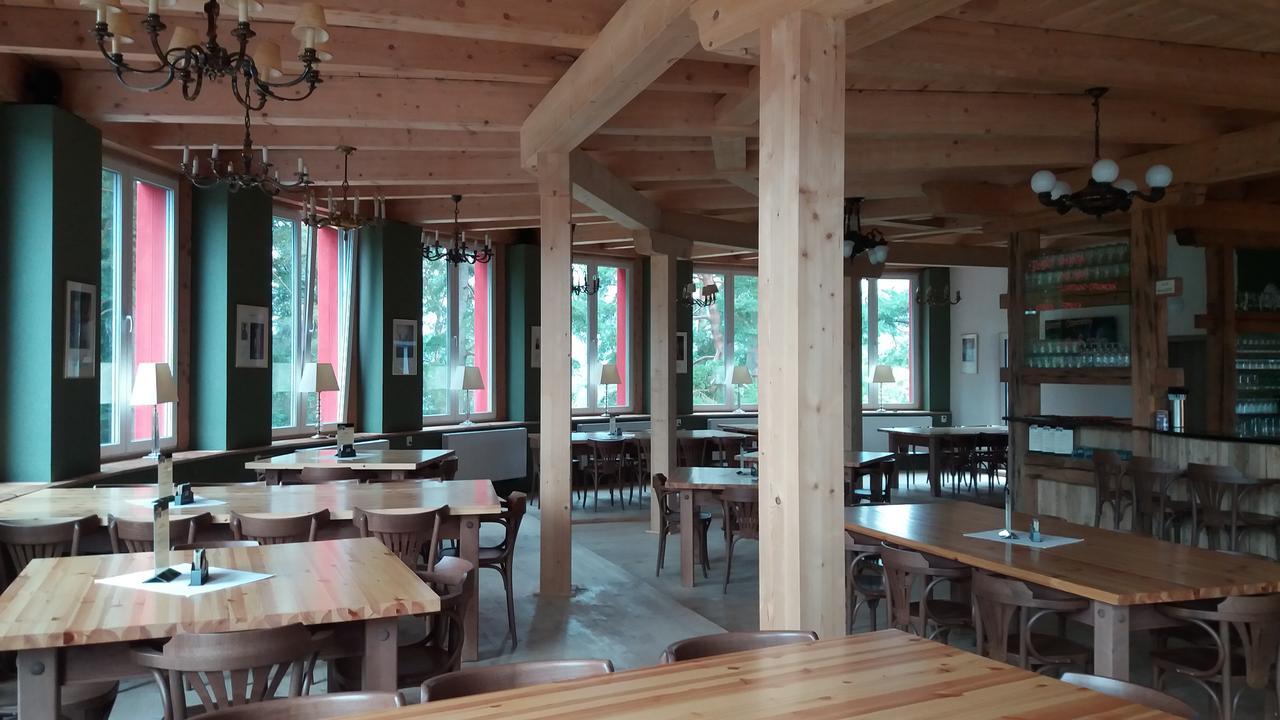 Hotel Bouczech Lipno nad Vltavou Bagian luar foto