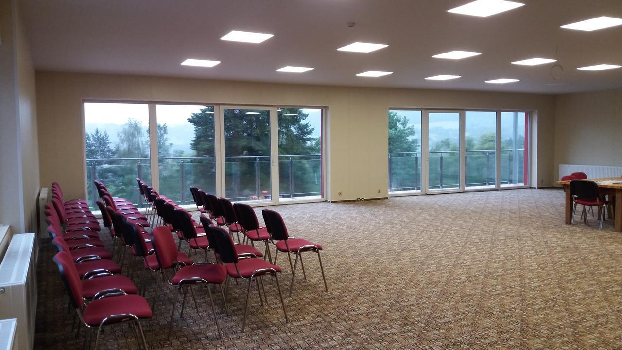 Hotel Bouczech Lipno nad Vltavou Bagian luar foto